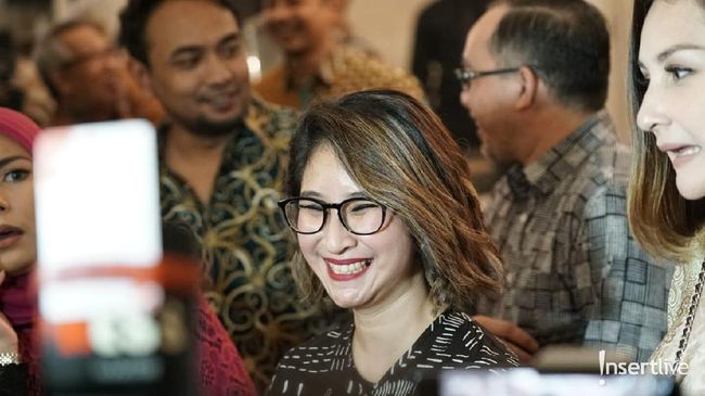 Novita Angie Ungkap Momen Saat Beritahu Anak soal Status Adopsi