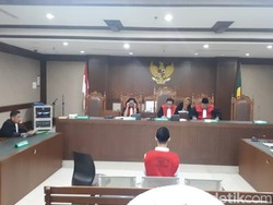 Lutfi Pembawa Bendera Mengaku Disetrum Polisi Agar Akui Lempar Batu