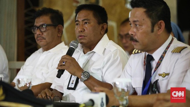 Serikat Karyawan Garuda (Sekarga) mengklaim ikut ke Prancis bersama direksi dan manajemen karena ajakan.