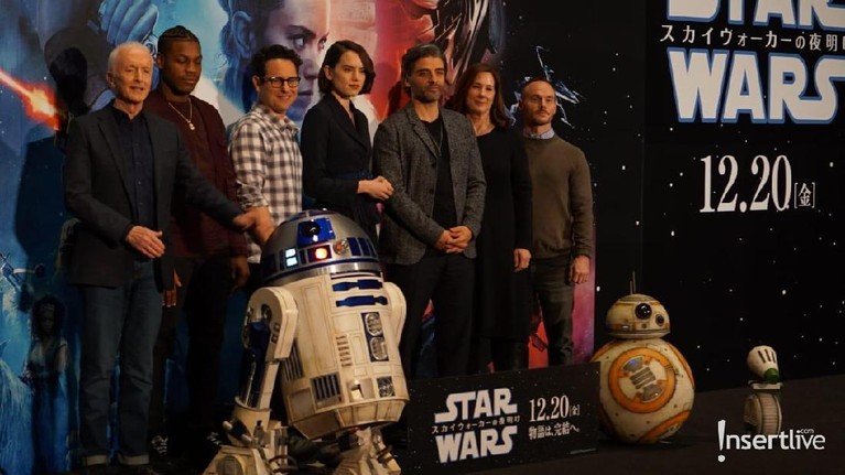 Eksklusif! Kemeriahan Konferensi Pers Star Wars: The Rise of Skywalker Konferensi pers film Star Wars: The Rise of Skywalker diselenggarakan di Jepang. Insertlive sajikan secara ekslusif kemeriahannya untuk Insertizen.