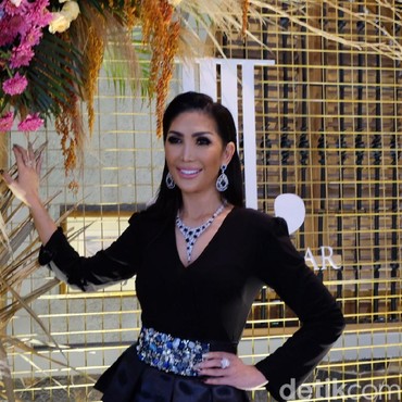 Sindir Laurens, Sahabat Syahrini Bahas Biaya Tiket hingga 'Kurir' Narkoba