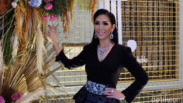 img-title Sindir Laurens, Sahabat Syahrini Bahas Biaya Tiket hingga 'Kurir' Narkoba