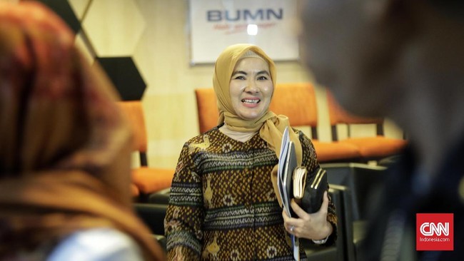 Nicke Widyawati kembali terpilih sebagai direktur utama PT Pertamina (Persero) untuk periode kedua. Berikut profilnya.