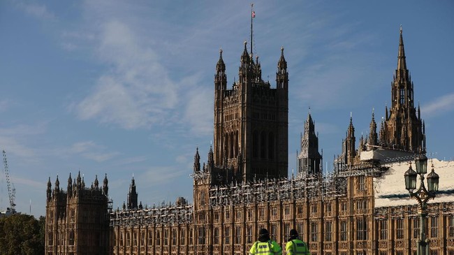 Delapan anggota parlemen Inggris dari Partai Konservatif akan bersaing menjadi perdana menteri yang baru menggantikan Boris Johnson.