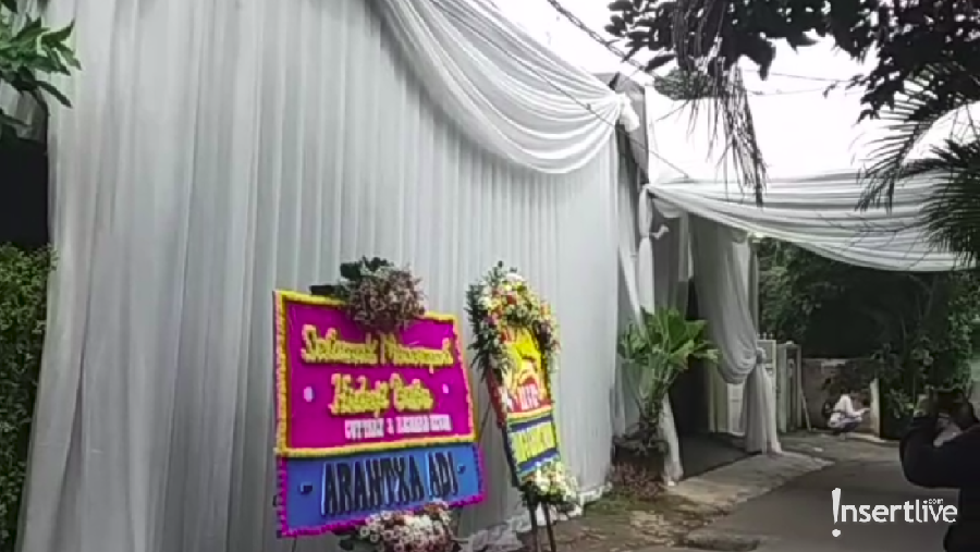 Pasangan Cut Tari dan Richard Kevin kabarnya akan menggelar resepsi di Taman Kajoe, Cilandak, Jakarta Selatan sore nanti.