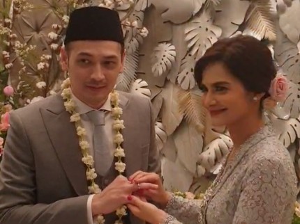 Cut Tari-Richard Kevin Nikah, Mahar Cincin 7 Gram & Nangis Saat Sungkeman