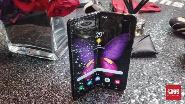 Harga Samsung Galaxy Fold Hampir Setara Motor Nmax ABS