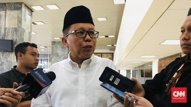 Sekjen PPP Arsul Sani tetap menyerahkan sepenuhnya kepada Presiden Joko Widodo yang memiliki hak prerogatif.