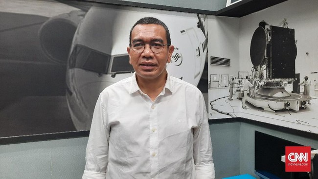 Staf Khusus Menteri BUMN Arya Sinulingga menyebut direksi Antam dirombak  karena perusahaan butuh 'eksekutor'.