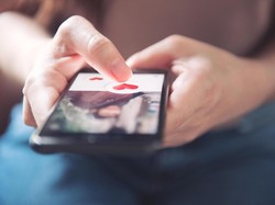 Demi Update Soal Virus Corona, Pengguna Tinder Ngaku-ngaku Tinggal di Wuhan