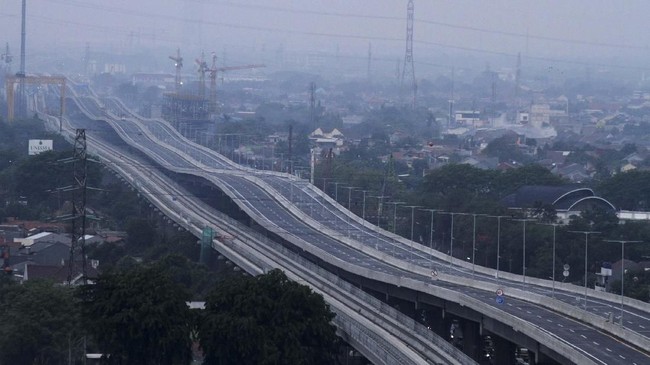 Waskita Karya menerima pembayaran proyek jalan tol layang Japek II Rp6,2 triliun dari total tagihan Rp12,3 triliun.