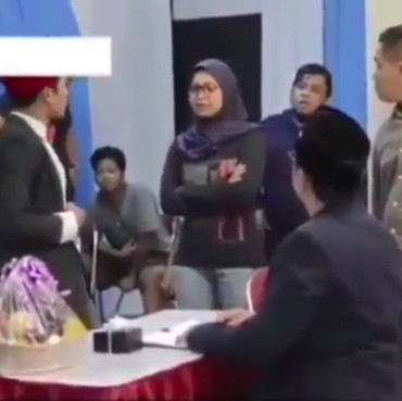 Viral Mantan Datang ke Nikahan,  Berakhir Ikutan Dinikahi Juga