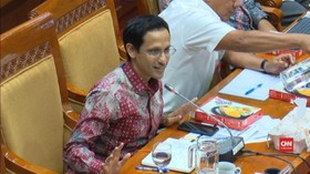 VIDEO: Nadiem Jelaskan Beda UN dan USBN Depan Komisi X DPR
