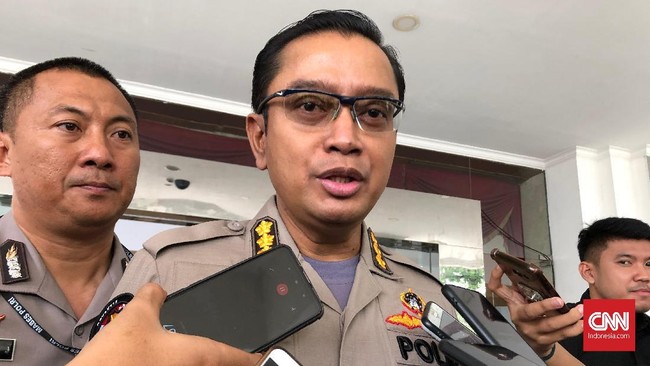 Banyak warganet yang mengkritik lantaran Polri menghabiskan APBN Rp2,7 M hanya untuk mempromosikan akun media sosial.