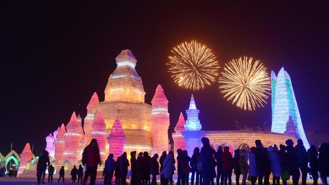 Tak perlu jauh-jauh ke Eropa atau Amerika, karena Asia juga memiliki festival musim dingin yang seru dan meriah.