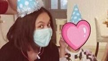 img-title Shakira Aurum Ulang Tahun, Denada Beri Hadiah Mengejutkan