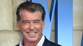 Pierce Brosnan akan Jumpa Dwayne Johnson di Film Black Adam