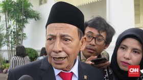 KSAD Dudung Kukuhkan Habib Luthfi Warga Kehormatan TNI