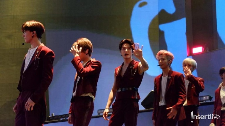 Beberapa potret keren saat personel NCT Dream tampil keren di HUT Transmedia ke-18.