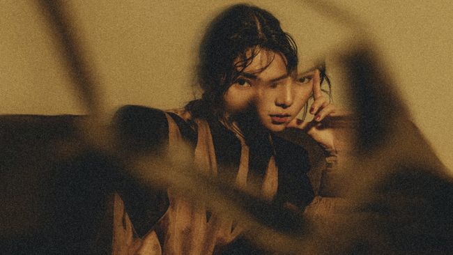 Lewat album LEXICON, Isyana Sarasvati seakan ingin menunjukkan karya ini adalah kamus hidup dirinya yang sejati.