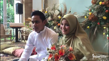 img-title Bukan Suami, Chacha Frederica Bocorkan Kehamilan Pada...