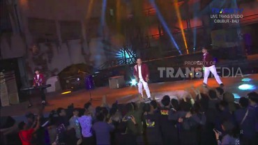 img-title Band Wali Ajak Penonton Nyanyi Bareng di HUT Transmedia