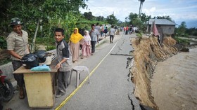 FOTO: Banjir Bandang Terjang Solok