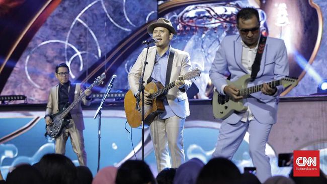 Padi Reborn tampil apik dalam konser bertajuk Padi Reborn Begitu Indah di Jakarta Selatan, Kamis (24/11).