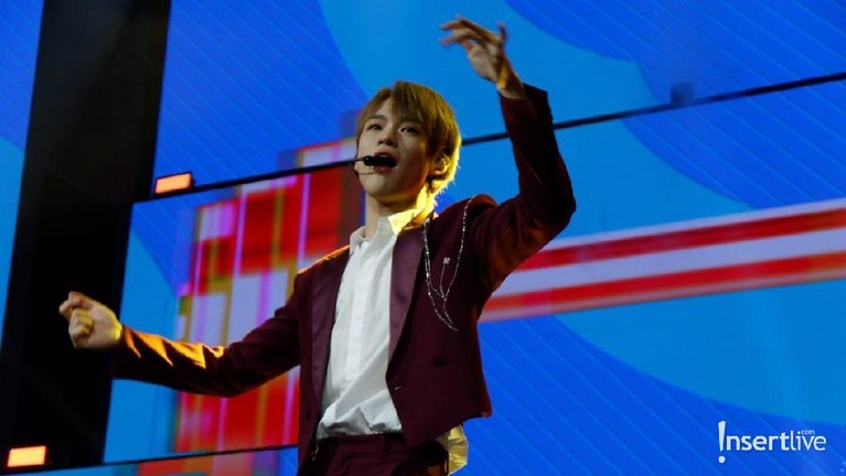 Beberapa potret keren saat personel NCT Dream tampil keren di HUT Transmedia ke-18.