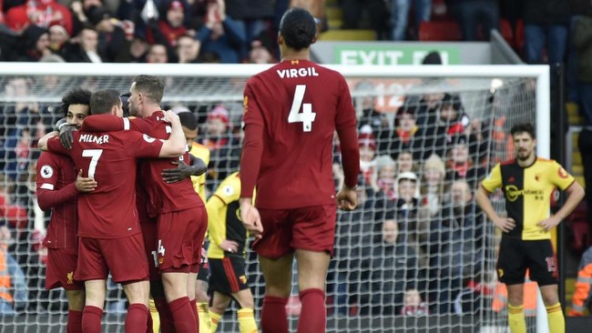 Liverpool menggunakan psikolog olahraga untuk menjaga mental Mohamed Salah dan kawan-kawan di tengah kondisi Liga Inggris dihentikan.