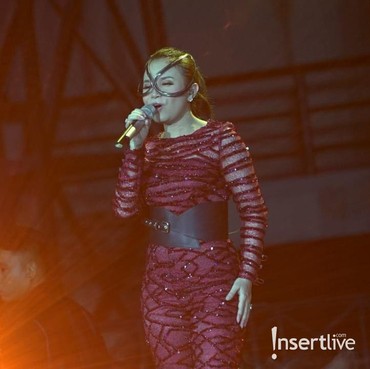 6 Aksi Panggung Rossa di HUT Transmedia