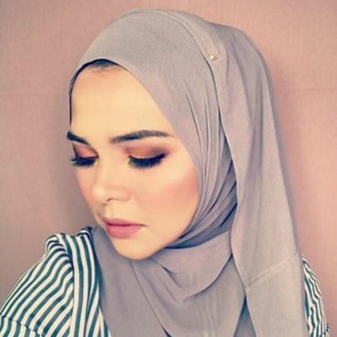 Rosmanizar, Digugat Cerai Enji Kini Dekat dengan Didi Mahardika