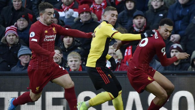 Penyerang sayap Xherdan Shaqiri jadi pemain ketiga Liverpool yang dinyatakan positif virus covid-19.