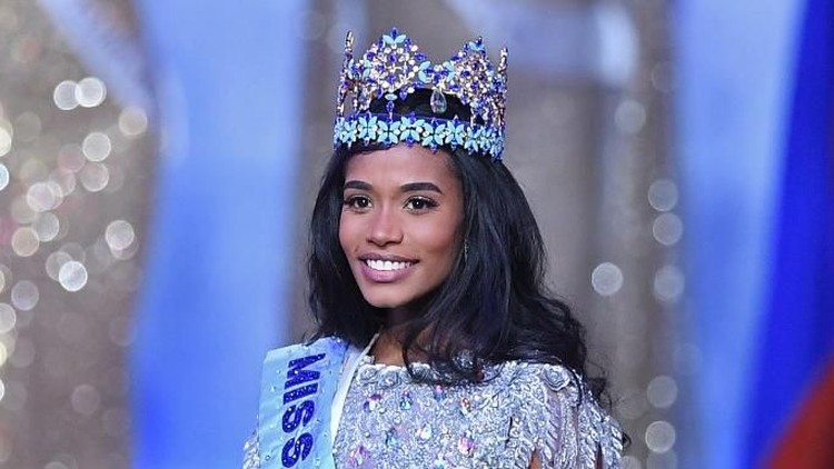 Toni-Ann Singh yang dinobatkan sebagai Miss World 2019 merupakan kelahiran Jamaika. Yuk simak fakta menarik lainnya.