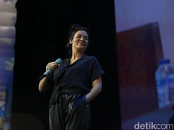 Pujian Tak Terlupakan saat Raisa Nyanyikan Bahasa Kalbu