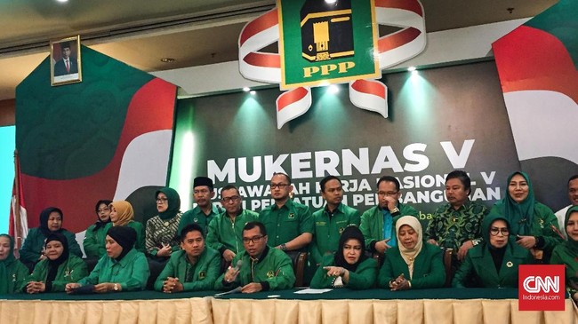 Fraksi PPP di DPR akan tetap menunggu hingga MPR menggelar agenda lewat usulan penundaan pemilu lewat amandemen UUD 1945.
