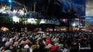 Histeris, Ribuan EXO-L Padati Trans Studio Cibubur Ribuan EXO-L sudah mulai memadati lokasi konser HUT Transmedia ke-18. Para penggemar EXO terdengar histeris kala nama idolanya dipanggil satu per satu.