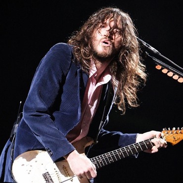 John Frusciante Gabung Kembali Dengan Red Hot Chili Peppers