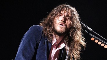 John Frusciante Gabung Kembali Dengan Red Hot Chili Peppers