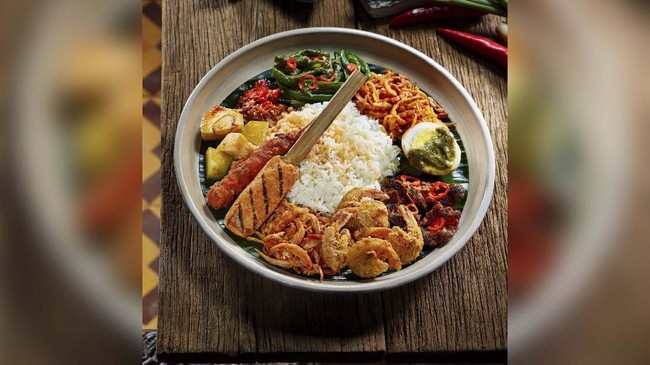Restoran Warung Wardani Bali memberi promo Santap Nikmat Harga Hemat diskon 30 persen untuk pengguna Allo Bank selama Juli 2022.