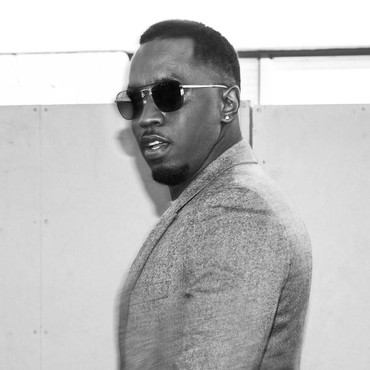 Meriah, Diddy Rayakan Ulang Tahun ke-50