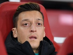 Situasi Aubameyang Rumit Gara-gara Oezil