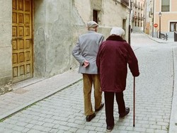 Daftar Penyakit Tidak Menular yang Harus Diwaspadai oleh Lansia