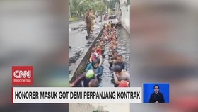 VIDEO: Honorer Masuk Got Demi Perpanjang Kontrak