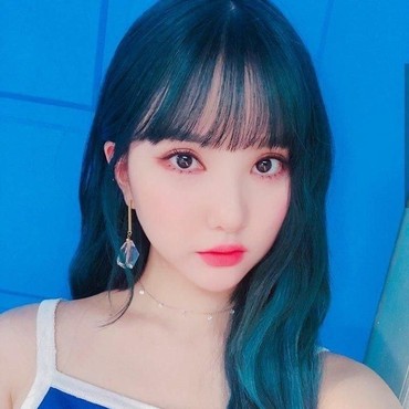 Foto Kocak Eunha GFRIEND yang Bikin BUDDY Ngakak