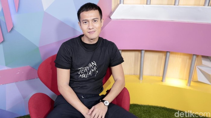 Herjunot Ali saat berkunjung ke kantor detikcom.