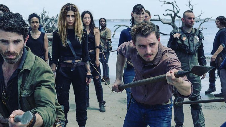 7 Fakta Menarik 'The Walking Dead' yang Segera Tayang di Trans TV Bioskop Trans TV menayangkan film The Walking Dead Season 1. Lalu apa saja fakta menarik dari serial yang ditunggu-tunggu ini?