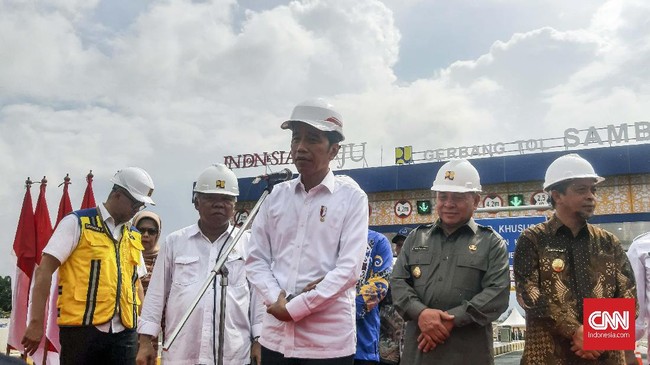 Jokowi janji dua dari lima seksi Tol Balikpapan-Samarinda selesai April 2020.