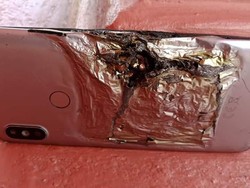 5 Tanda HP Mau Meledak, Jangan Sepelekan!