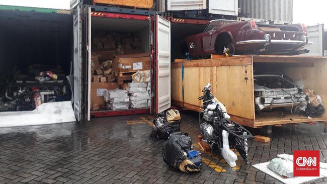 Kemenkeu Ungkap Rahasia Kasus Penyelundupan Mobil Mewah Naik Ditjen Bea dan Cukai menyebut pengungkapan kasus penyelundupan mobil mewah naik karena sinergi antar instansi makin membaik.